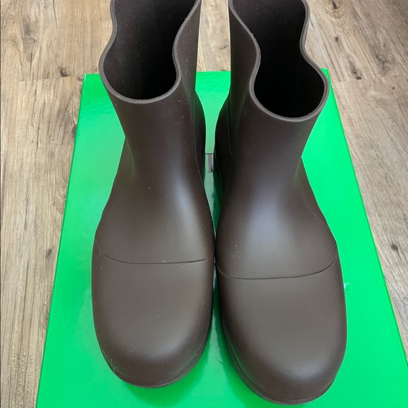 Bottega Veneta brown boots